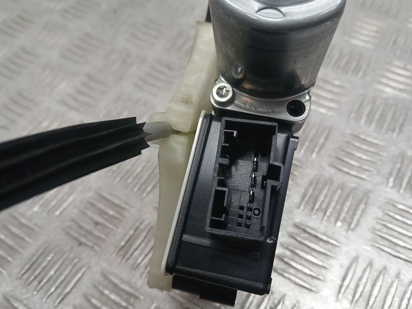 Elevalunas Trasero Izquierdo para Volkswagen Polo Vi (Aw1, Bz1, Ae1)