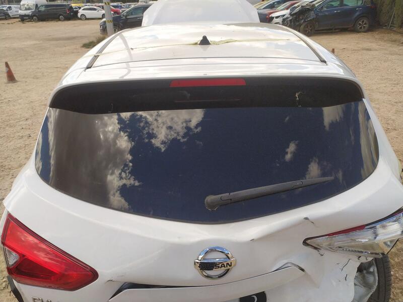 Luna Trasera para Nissan Pulsar Hatchback (C13)
