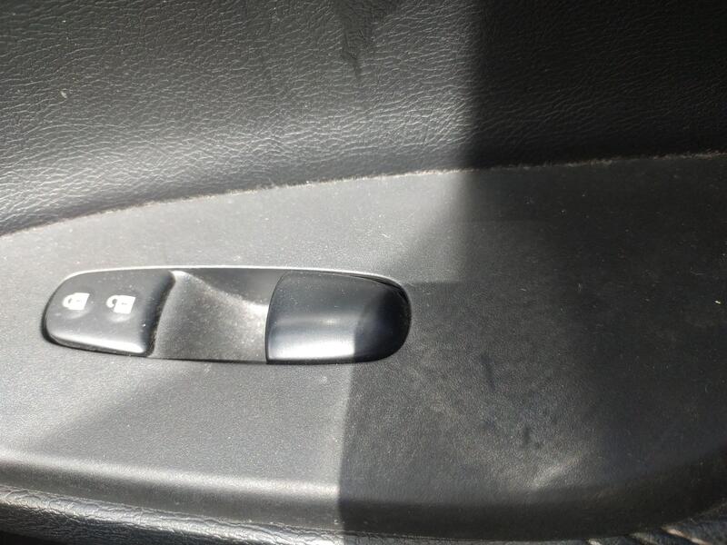 Mando Elevalunas Delantero Derecho para Nissan Pulsar Hatchback (C13)