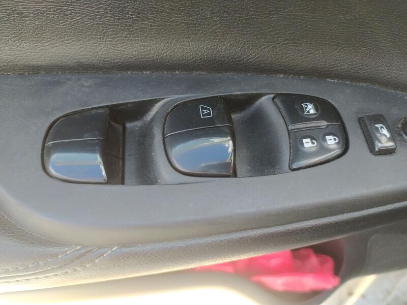 Mando Elevalunas Delantero Izquierdo para Nissan Pulsar Hatchback (C13)