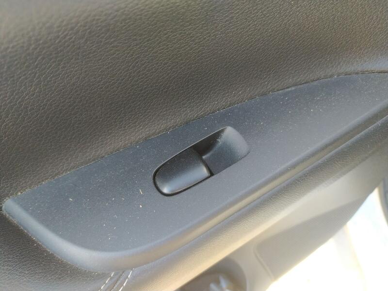 Mando Elevalunas Trasero Izquierdo para Nissan Pulsar Hatchback (C13)