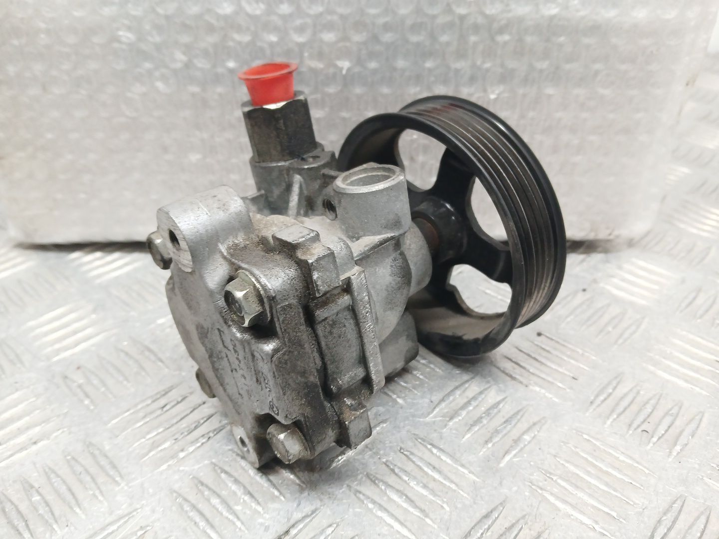 Bomba Direccion para Dodge Avenger