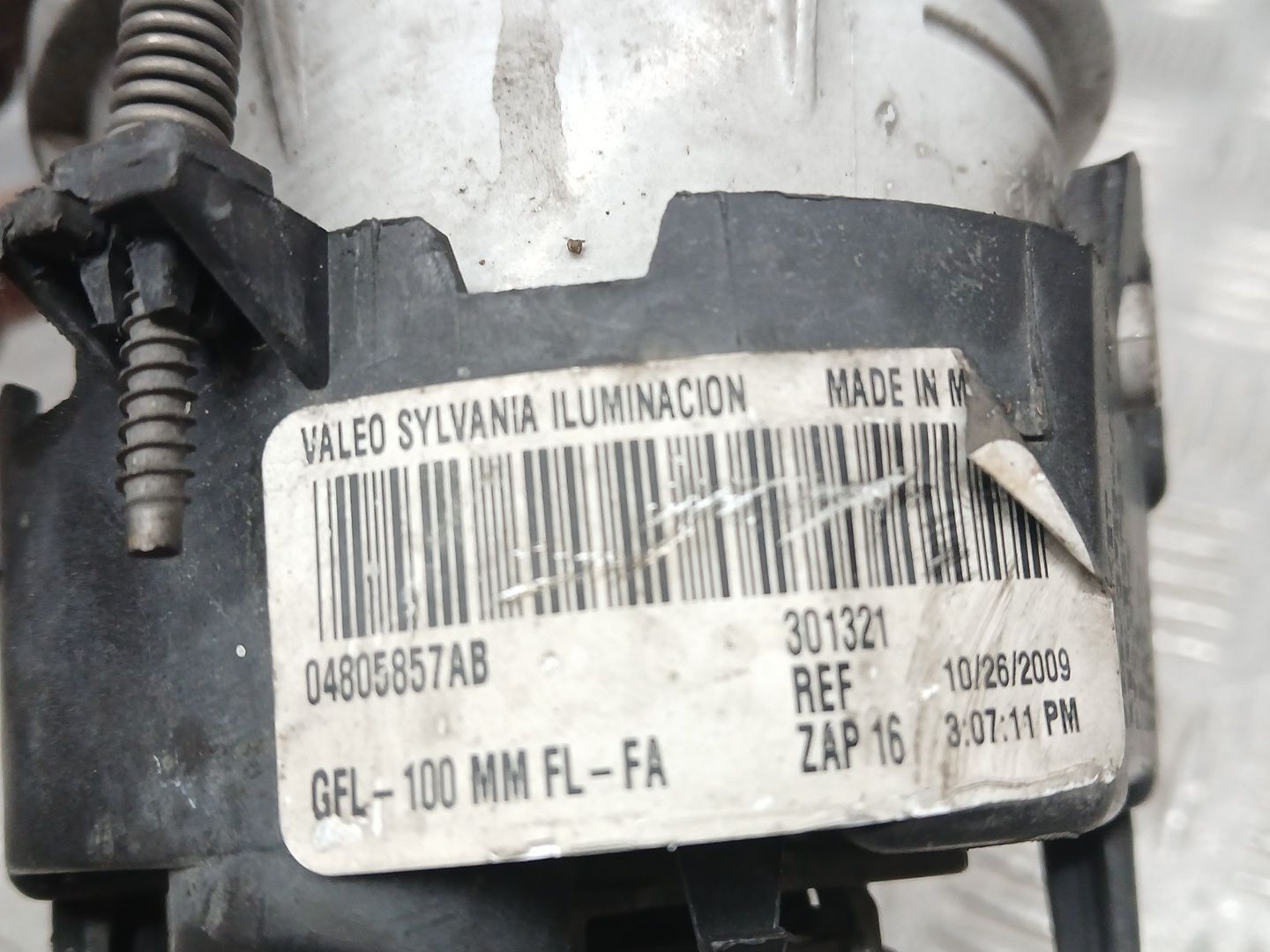 Faro Antiniebla Izquierdo para Dodge Avenger