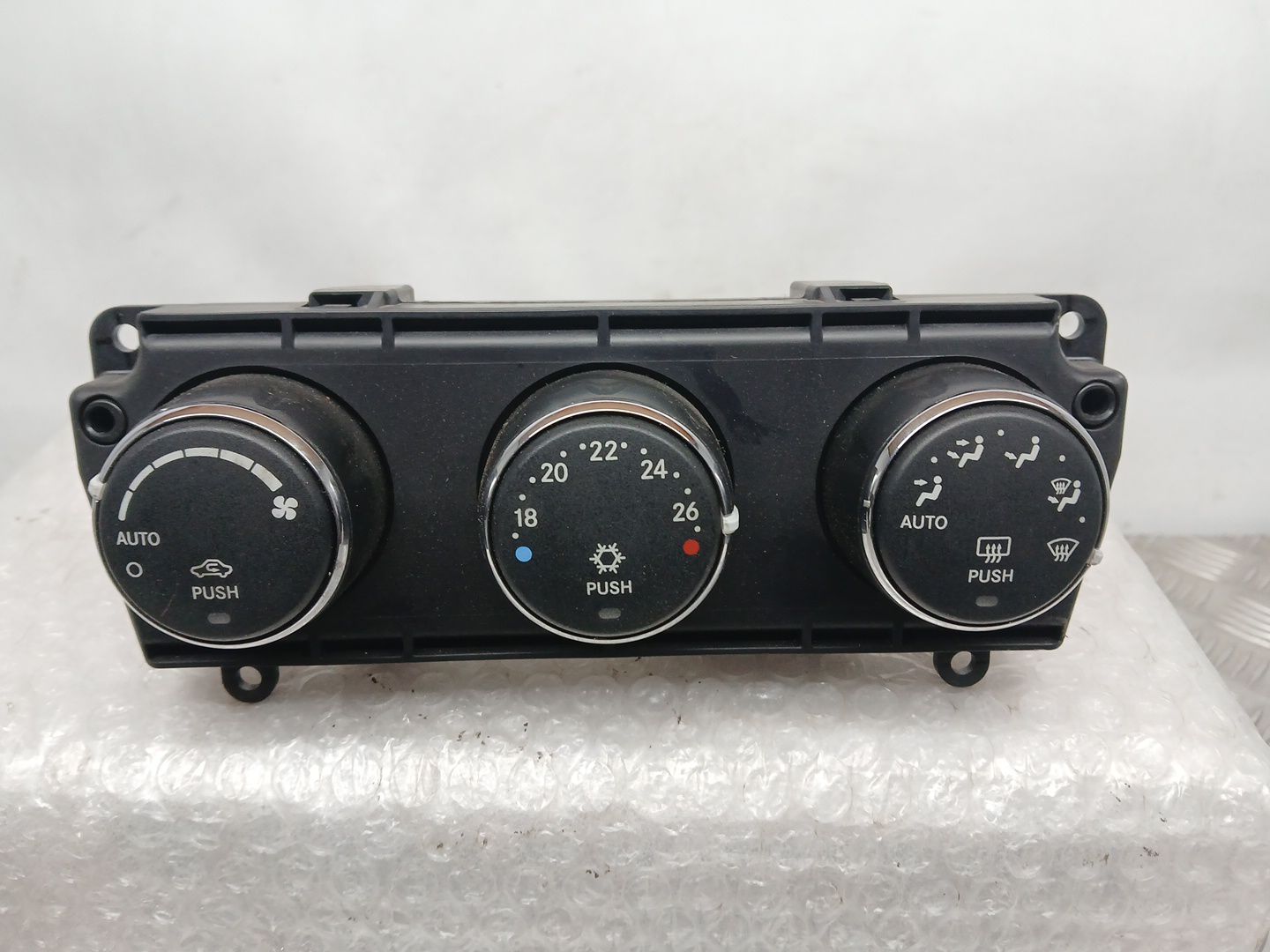 Mando Climatizador para Dodge Avenger