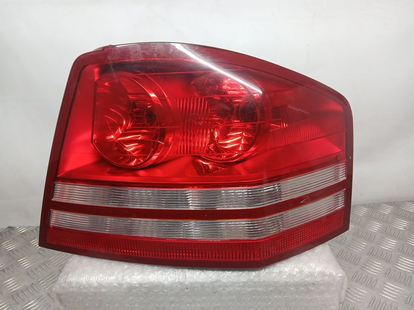 Piloto Trasero Derecho para Dodge Avenger