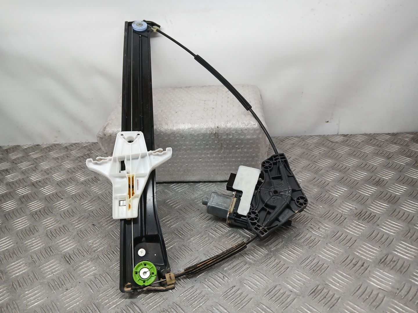 Elevalunas Trasero Izquierdo para Volkswagen Touran (5T1)