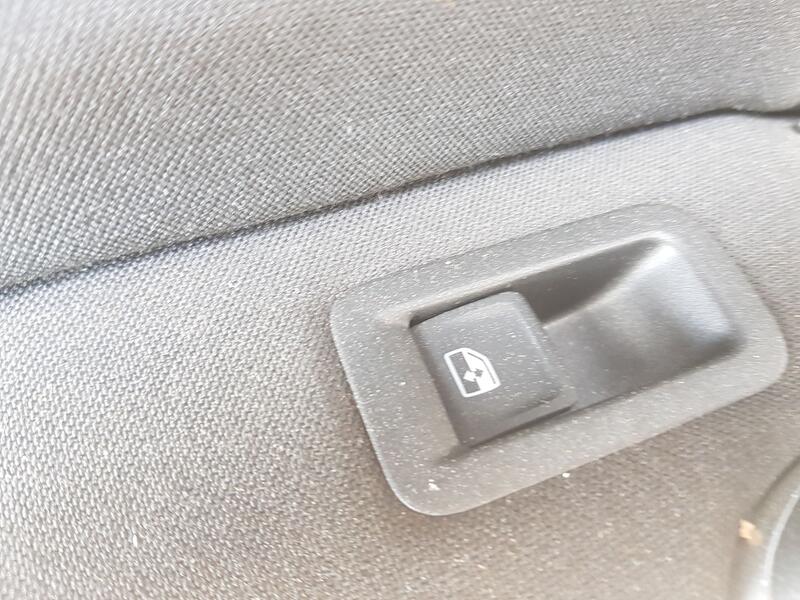 Mando Elevalunas Trasero Izquierdo para Volkswagen Touran (5T1)