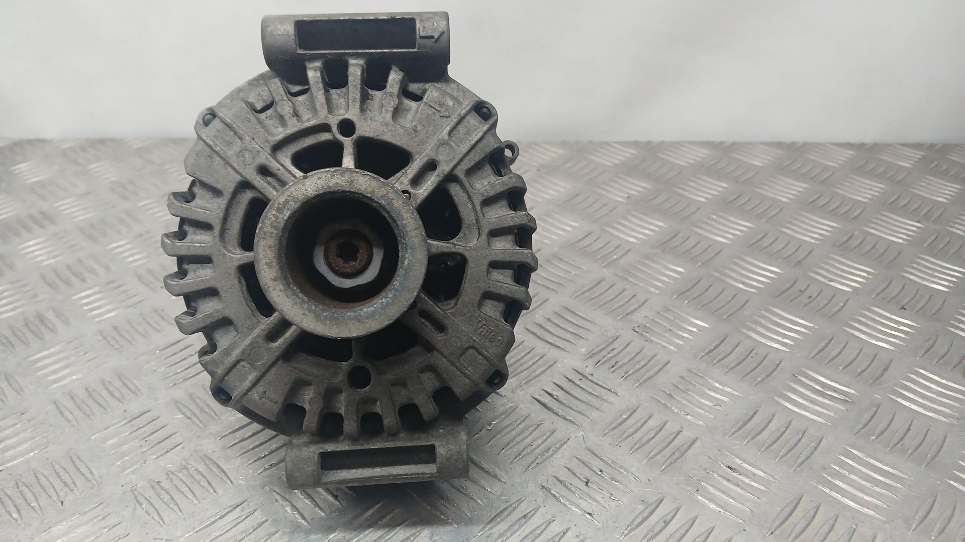 Alternador para Mercedes-Benz Vito Tourer (W447)