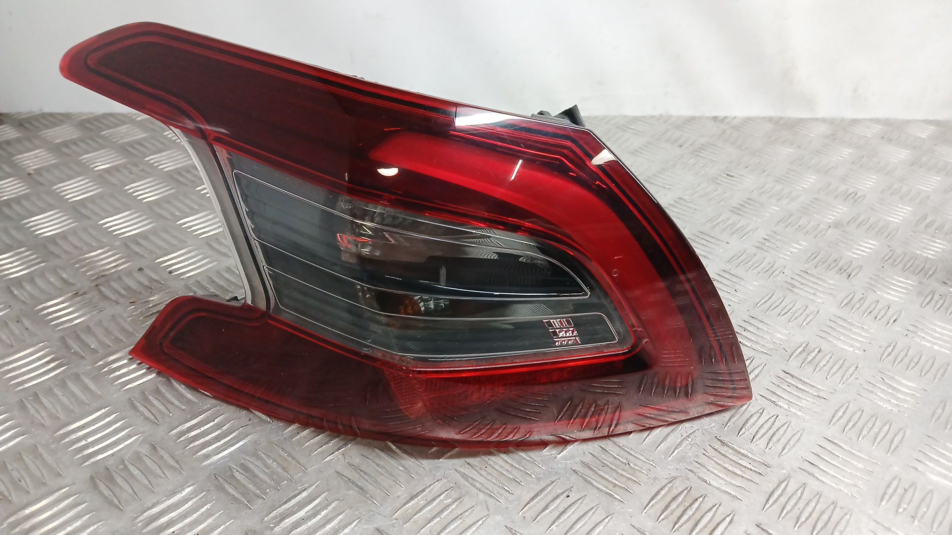 Piloto Trasero Izquierdo Exterior para Peugeot 308 Ii (Lb_, Lp_, Lw_, Lh_, L3_)