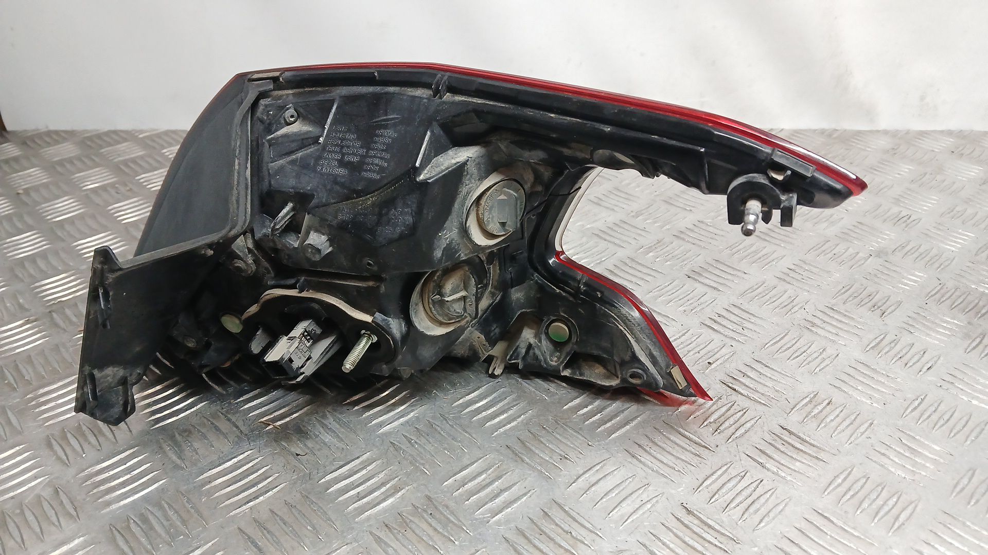 Piloto Trasero Izquierdo Exterior para Peugeot 308 Ii (Lb_, Lp_, Lw_, Lh_, L3_)