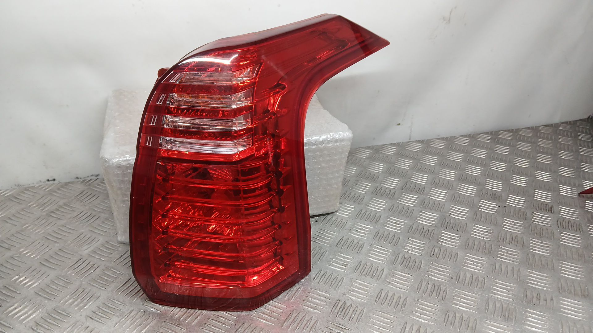 Piloto Trasero Derecho para Peugeot 5008 (0U_, 0E_)