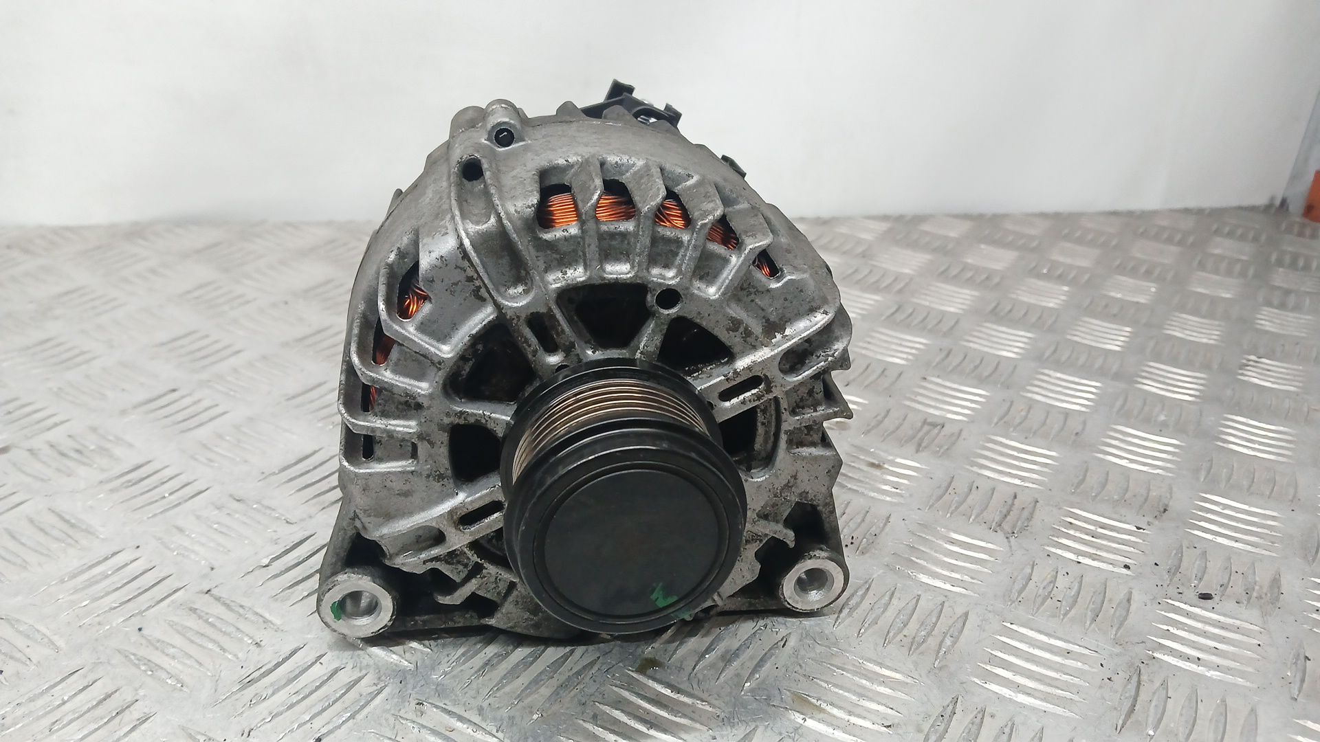Alternador para Ford Transit Connect Monospace