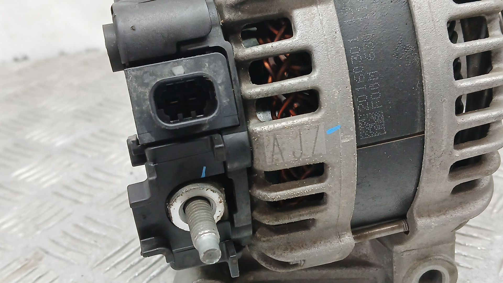 Alternador para Opel Astra K (B16)
