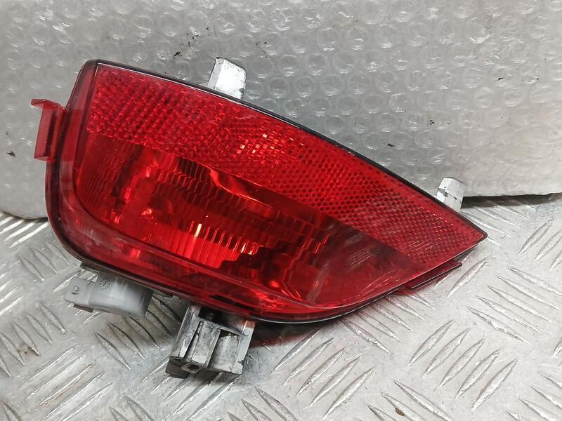 Piloto Trasero Izquierdo Paragolpes para Dacia Sandero