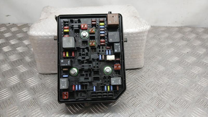 Caja Reles / Fusibles para Opel Astra K (B16)