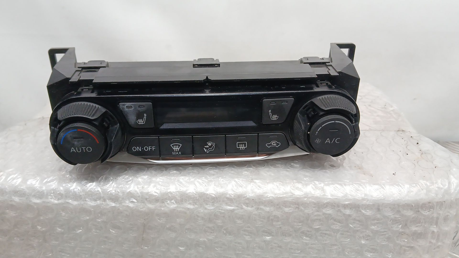 Mando Climatizador para Nissan Juke (F16_)