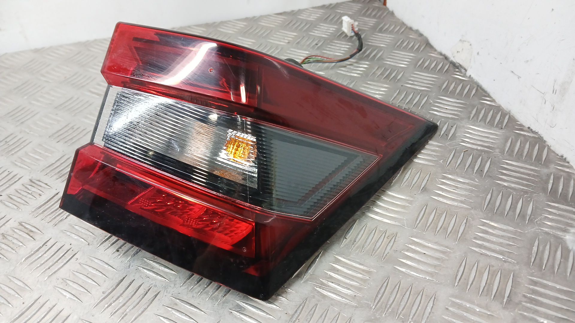 Piloto Trasero Derecho Exterior para Nissan Juke (F16_)