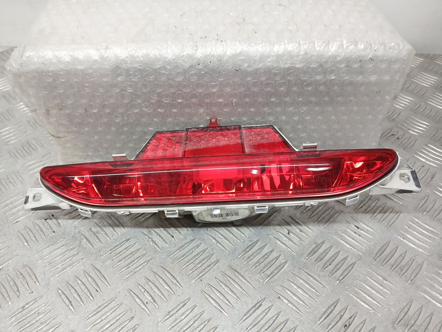 Piloto Trasero Central para Peugeot 208 Ii (Ub_, Up_, Uw_, Uj_)