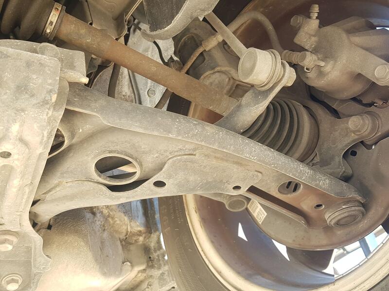 Brazo Suspension Inferior Delantero Izquierdo para Toyota Urban Cruiser (_P1_)