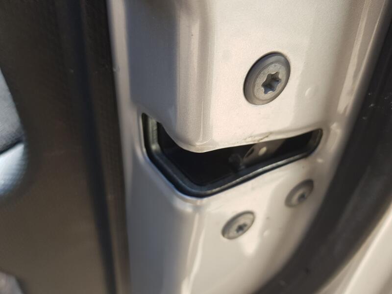 Cerradura Puerta Delantera Derecha para Toyota Urban Cruiser (_P1_)