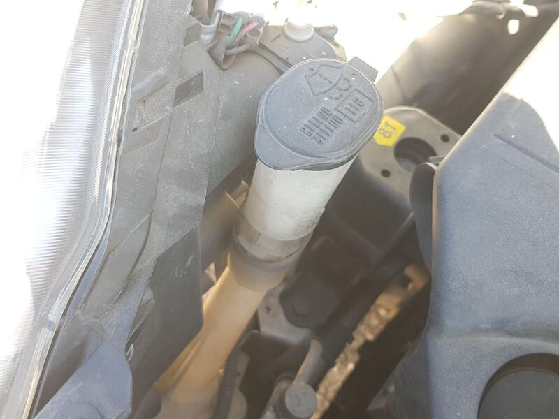 Deposito Limpia para Toyota Urban Cruiser (_P1_)