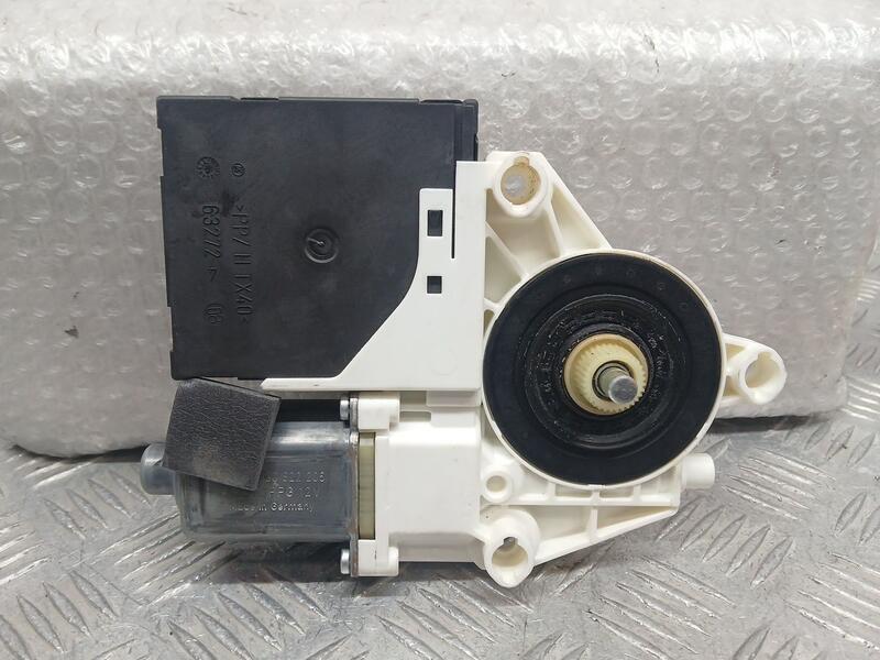 Motor Elevalunas Delantero Derecho para Audi A3 Sportback (8P)