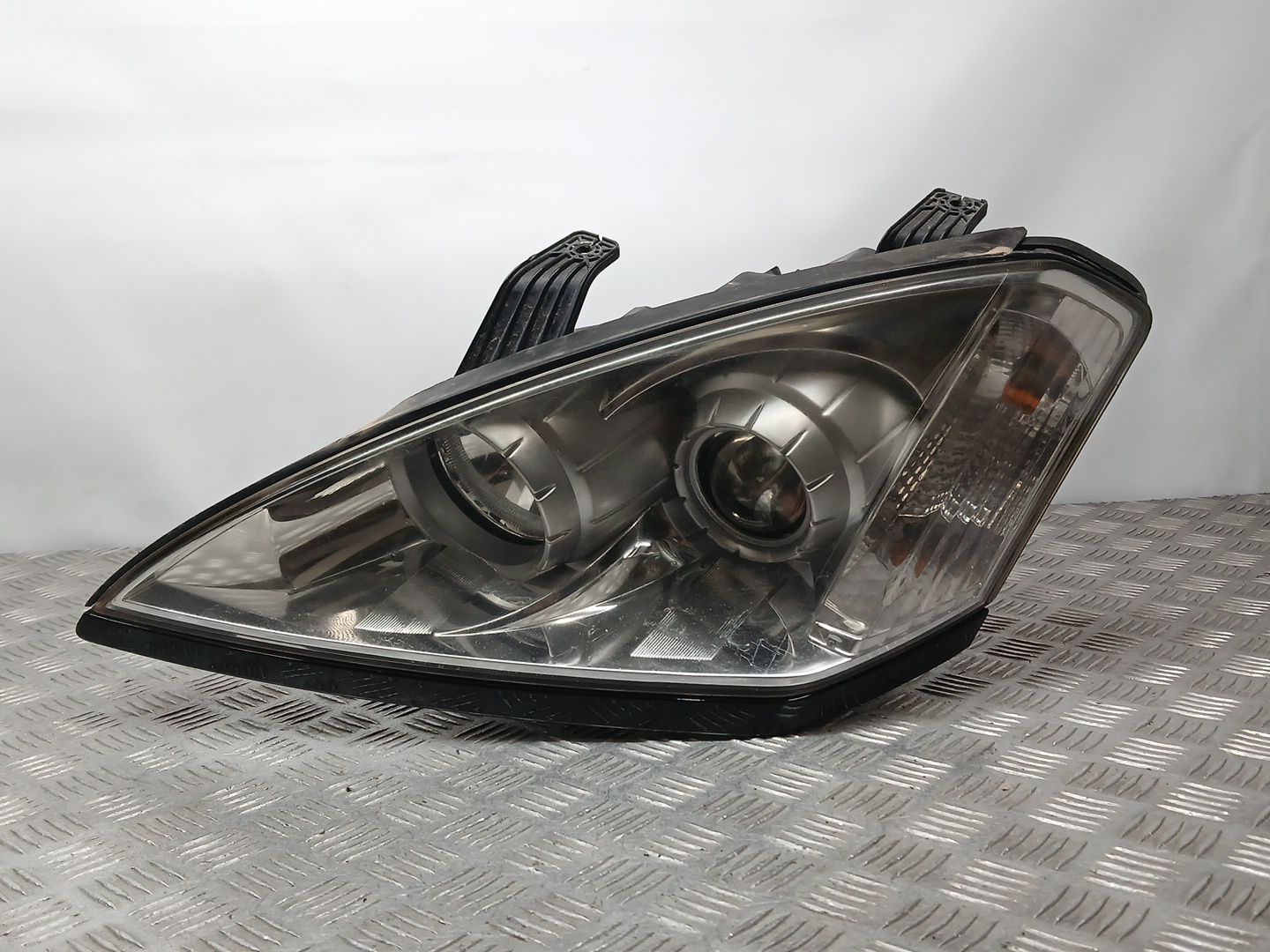 Faro Izquierdo para Ssangyong Kyron