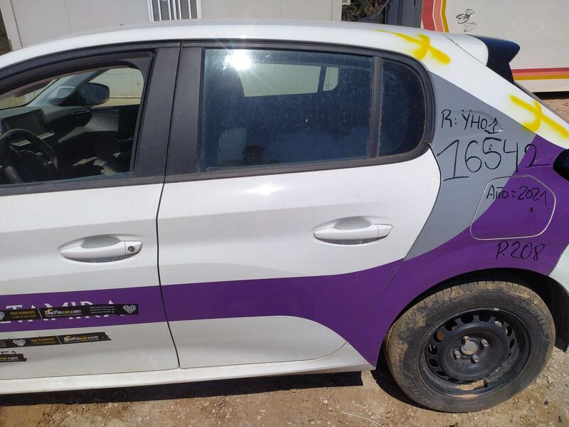 Puerta Trasera Izquierda para Peugeot 208 Ii (Ub_, Up_, Uw_, Uj_)