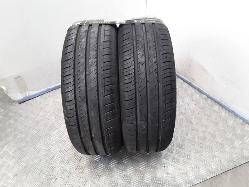 Neumatico Pareja para Neumaticos Reutilizados