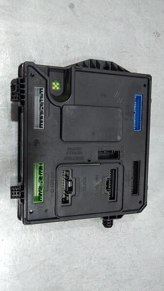 Caja Reles / Fusibles para Renault Scenic Iii