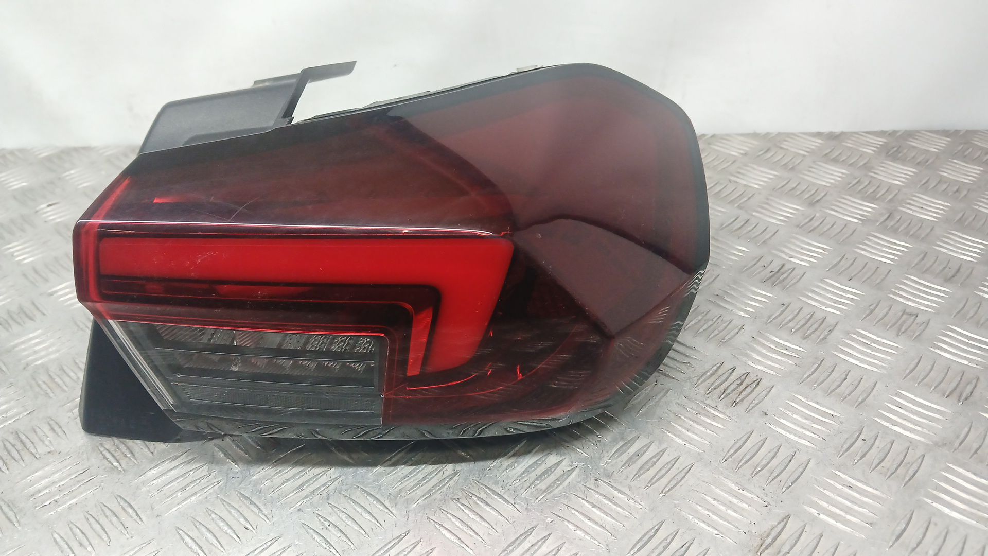Piloto Trasero Derecho Exterior para Opel Corsa F (P2Jo)