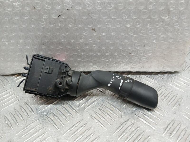 Mando Limpia para Toyota Corolla (E21)