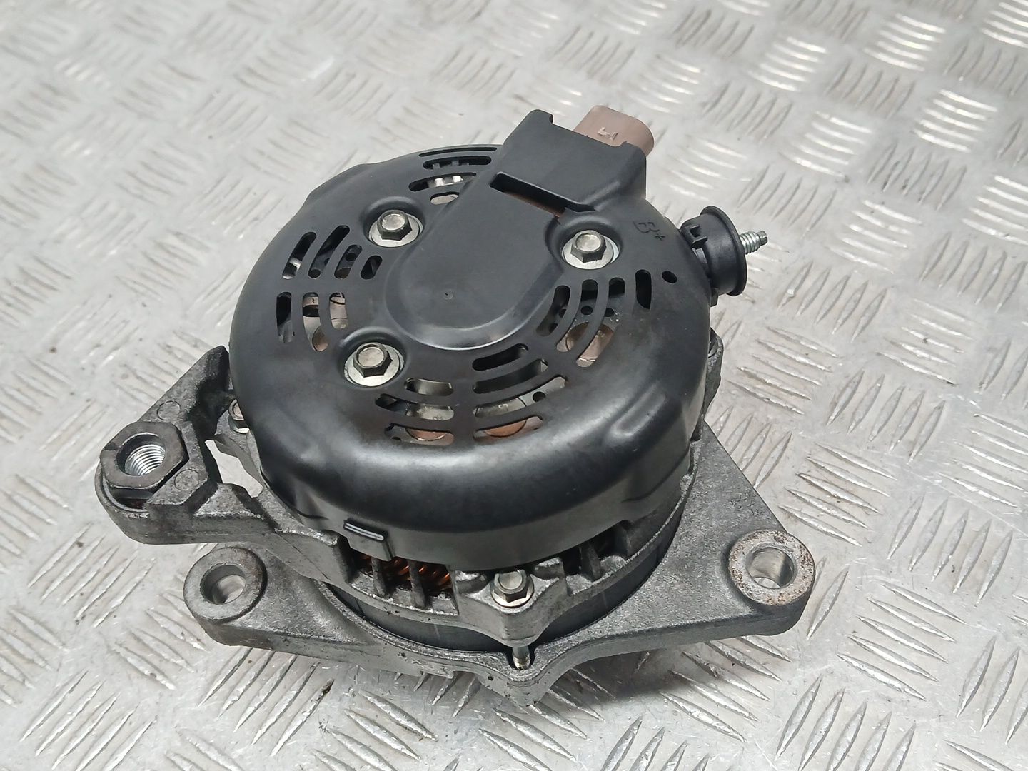 Alternador para Toyota Hilux Viii Pick-Up (_N1_)