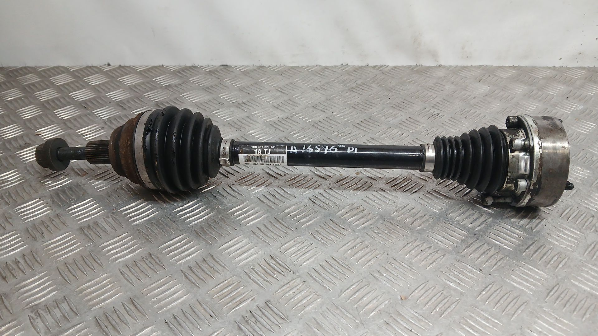 Transmision Delantera Izquierda para Audi A3 (8P1)