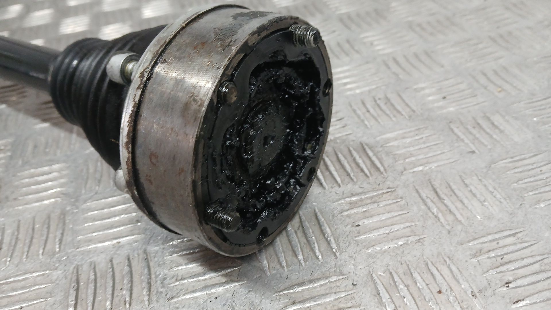 Transmision Delantera Izquierda para Audi A3 (8P1)