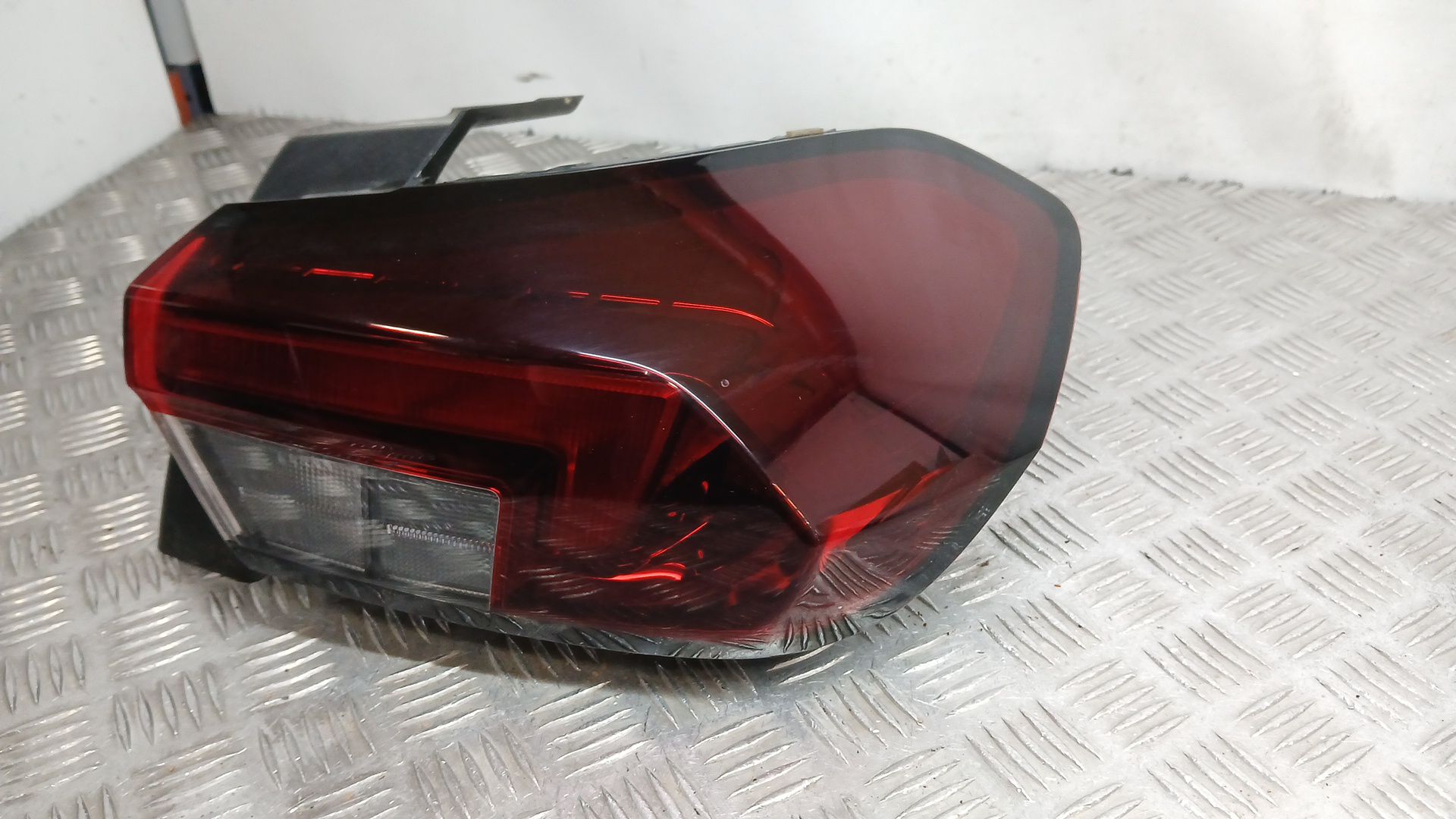 Piloto Trasero Derecho Exterior para Opel Corsa F (P2Jo)