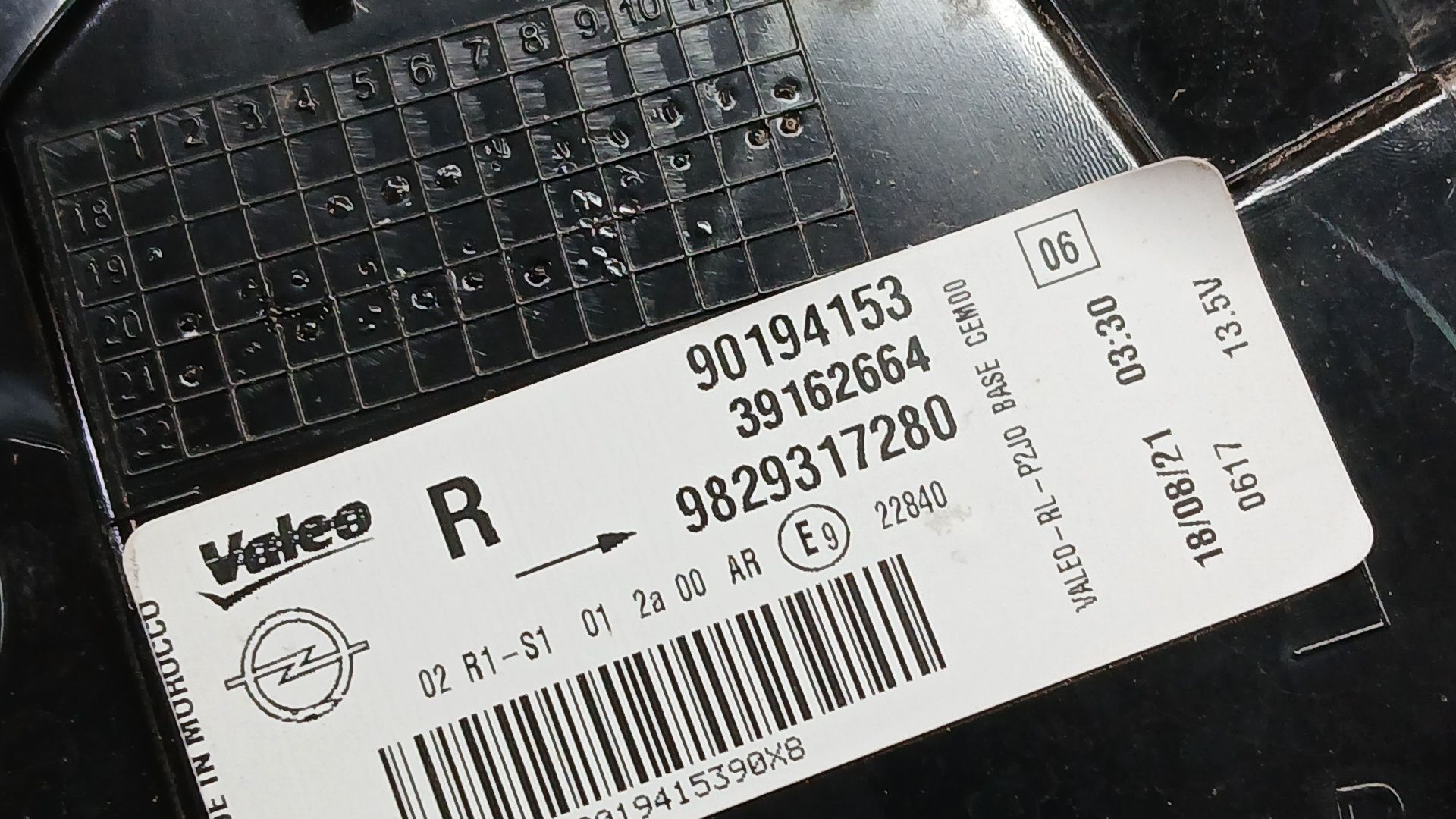 Piloto Trasero Derecho Exterior para Opel Corsa F (P2Jo)