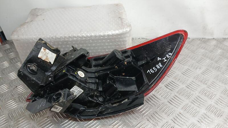Piloto Trasero Izquierdo Exterior para Ford Kuga Iii (Dfk)