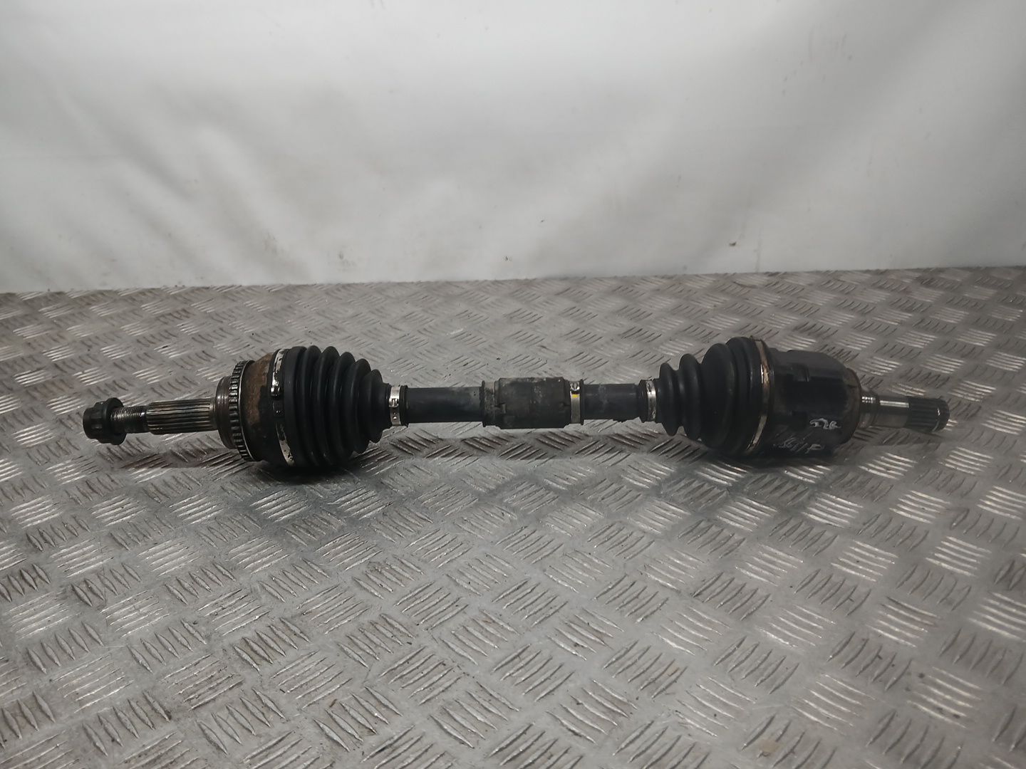 Transmision Delantera Izquierda para Toyota Corolla (_E12_)