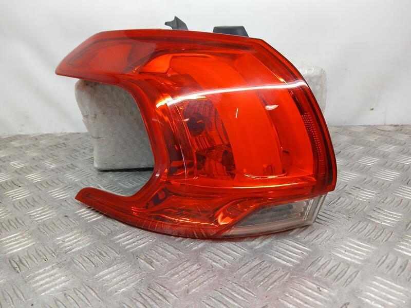 Piloto Trasero Izquierdo Exterior para Peugeot 2008 (--.2013->)