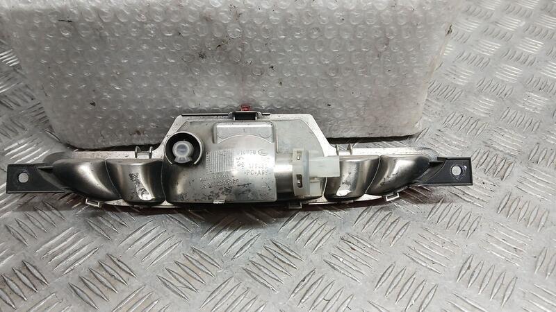Piloto Trasero Central para Peugeot 208 Ii (Ub_, Up_, Uw_, Uj_)