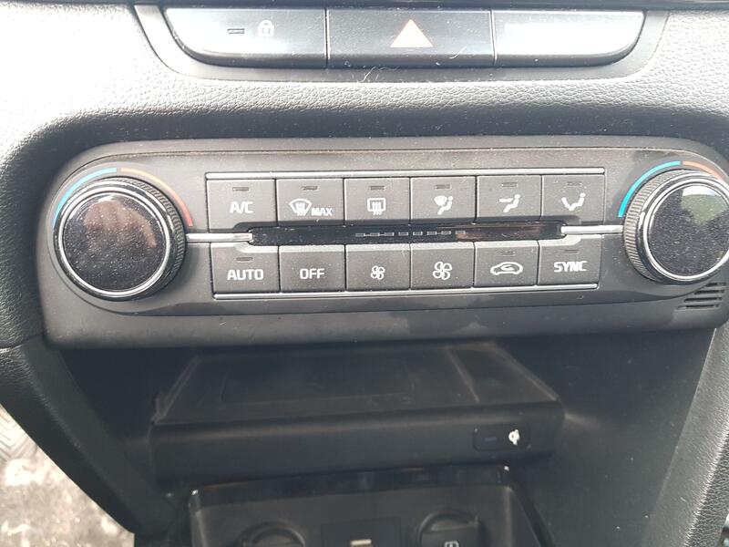 Mando Climatizador para Kia Ceed (Cd)