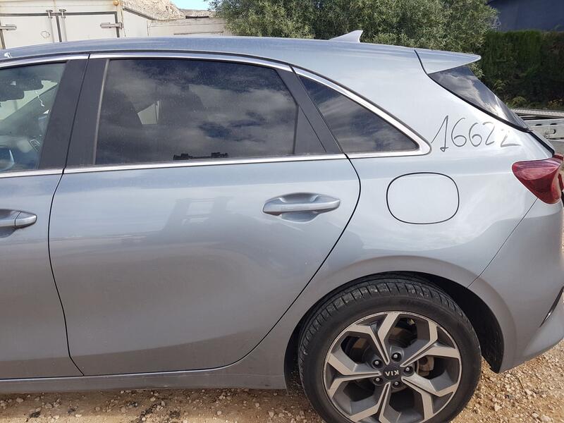 Puerta Trasera Izquierda para Kia Ceed (Cd)