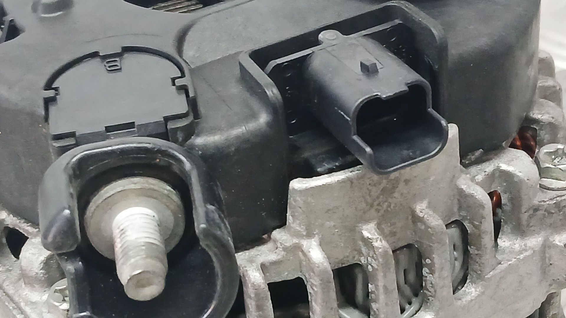Alternador para Opel Combo Furgoneta/Monovolumen (K9)