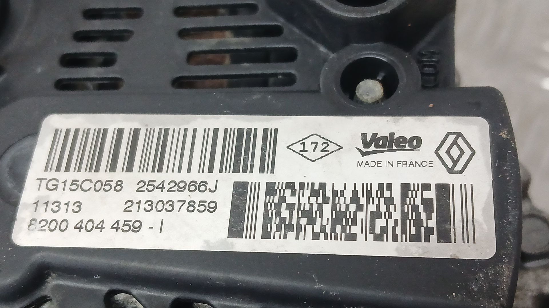 Alternador para Opel Vivaro A Furgoneta (X83)