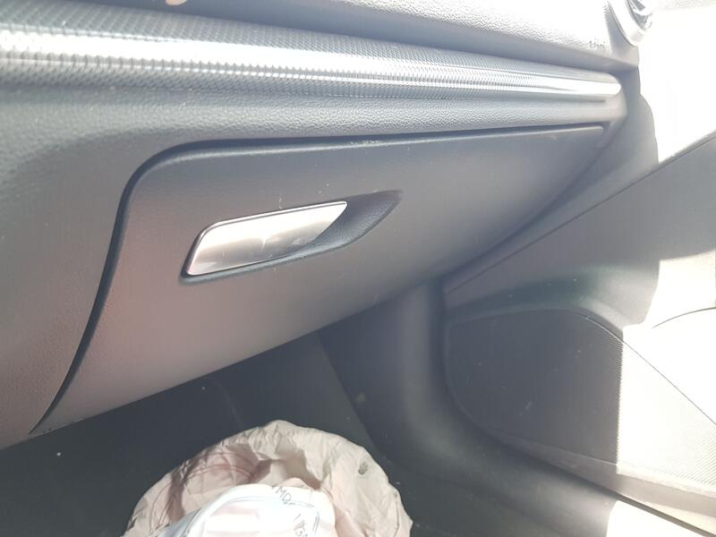 Guantera para Audi A3 Sportback (8Va, 8Vf)