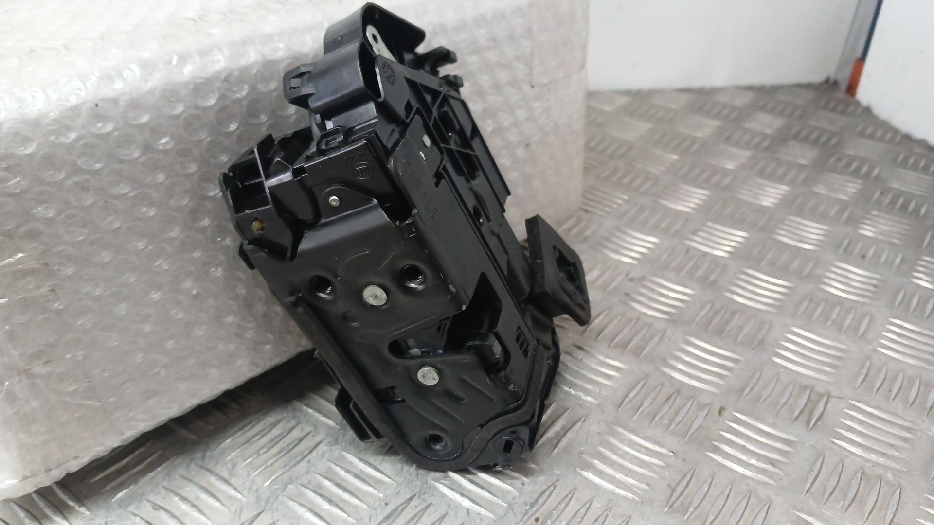 Cerradura Puerta Delantera Derecha para Volkswagen Tiguan (Ad1, Ax1)
