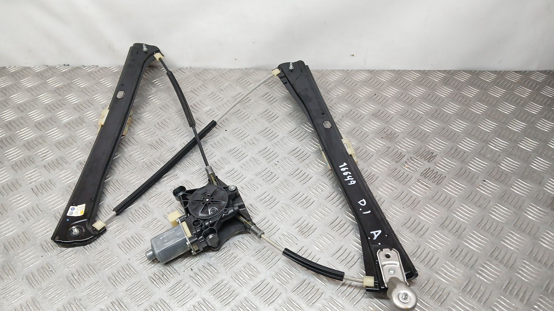 Elevalunas Delantero Izquierdo para Volkswagen Tiguan (Ad1, Ax1)