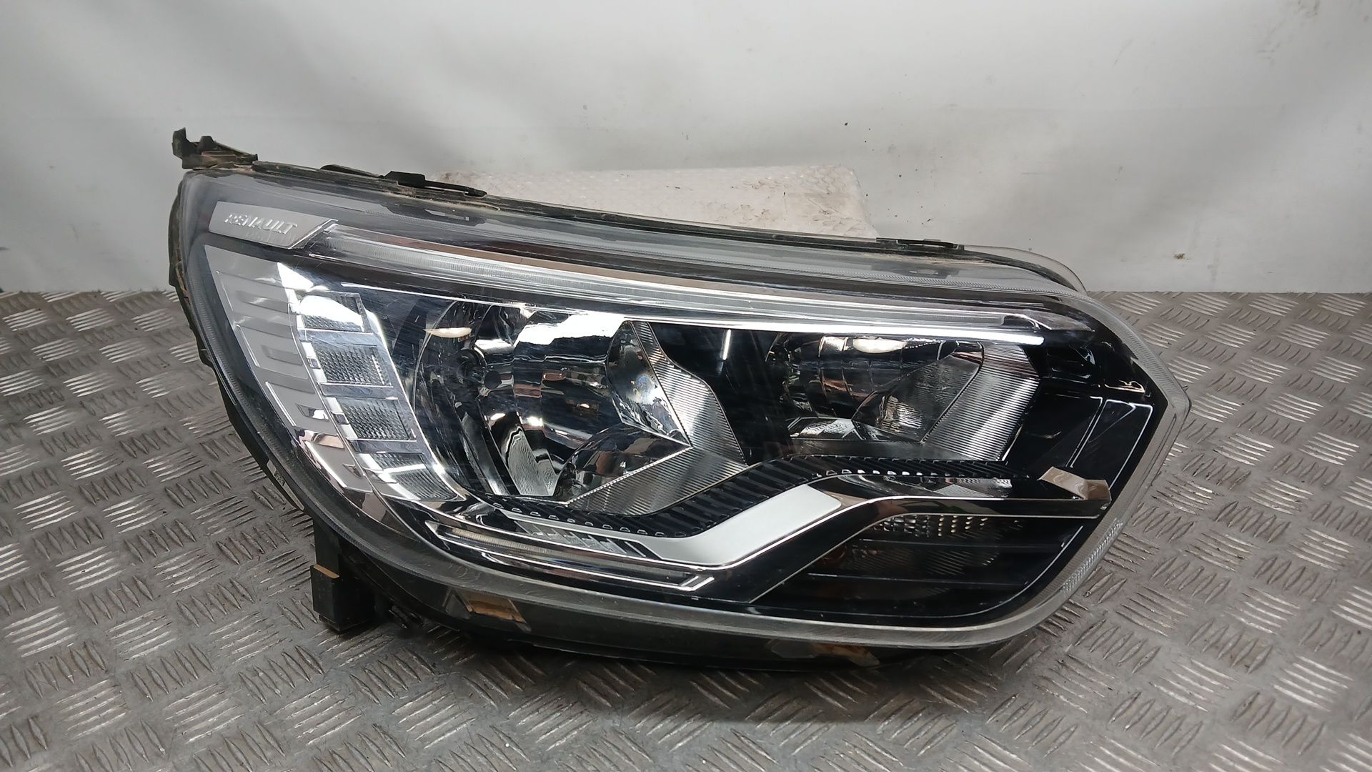 Faro Derecho para Renault Express Furgoneta/Monovolumen