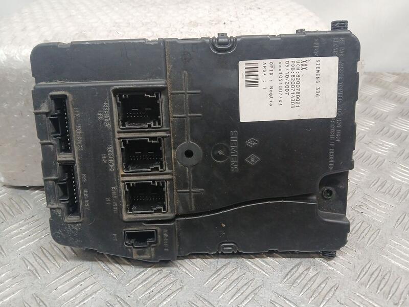 Caja Reles / Fusibles para Renault Megane Ii Berlina 5P